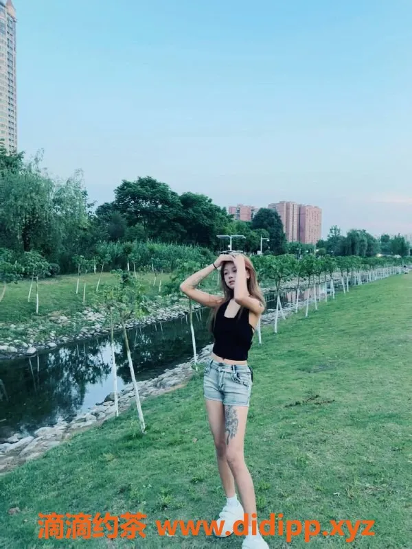 广州楼凤-番禺嫩妹小柔，600元享舌吻与69服务