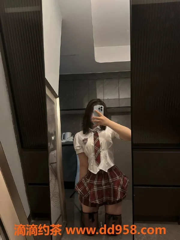 广州楼凤-天河嫩妹柚柚，超值600元体验等你来！