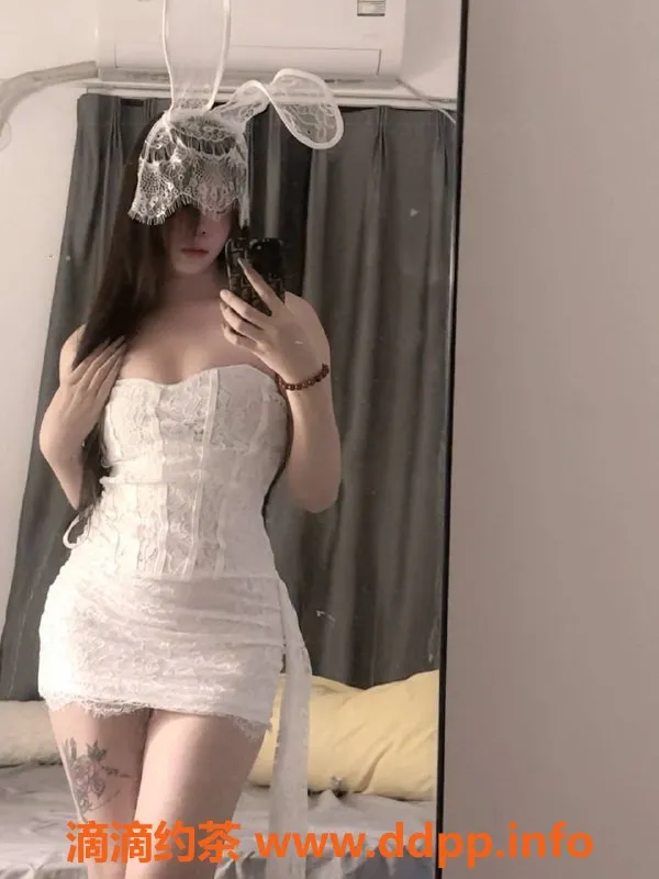 深圳楼凤-宝安果果，700元双飞嫩妹，享舌吻和69服务