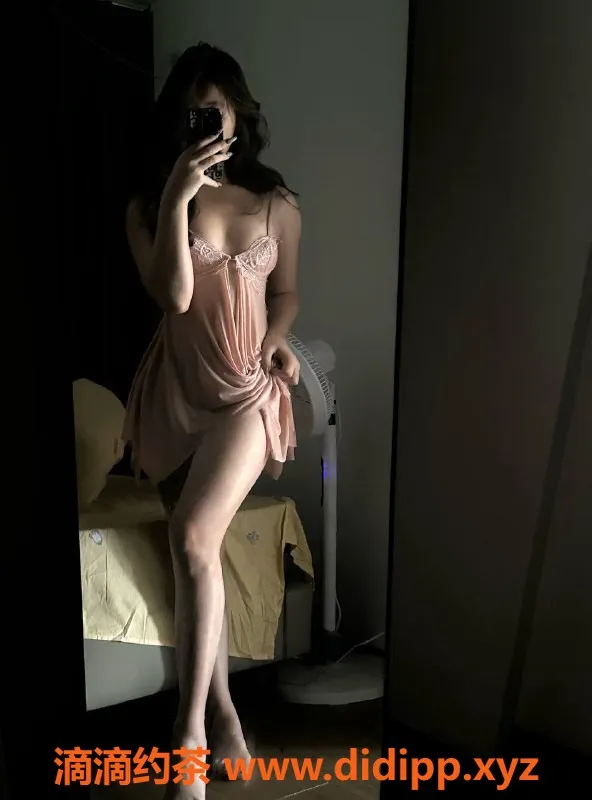 深圳楼凤资源信息,宝安果果，700元双飞嫩妹，享舌吻和69服务