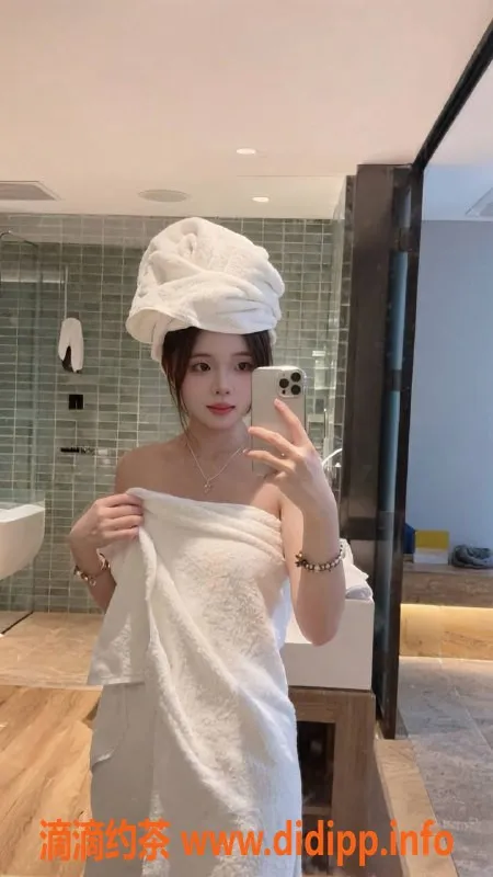 深圳楼凤资源信息,宝安潇潇，699起，完美体验等你来！