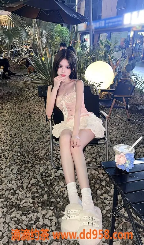 深圳楼凤资源信息,宝安嫩妹小石榴，800元开启愉悦之旅