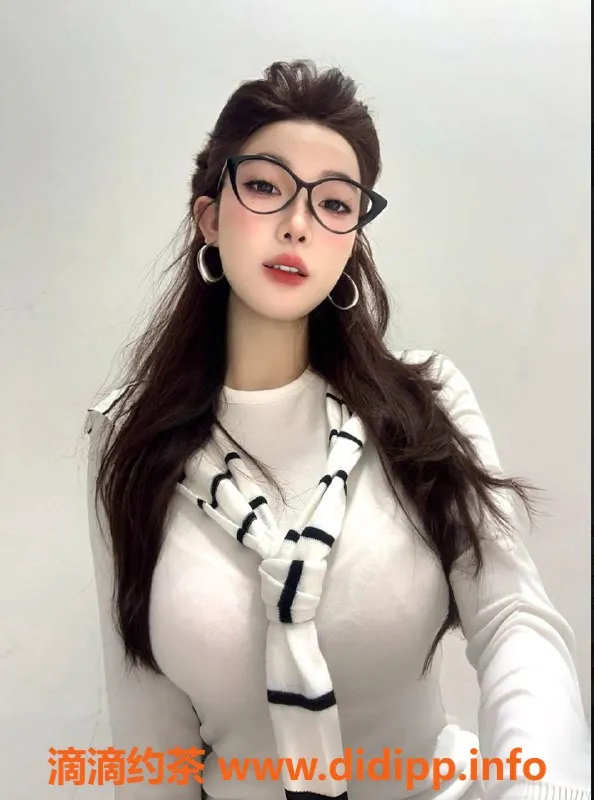 湛江楼凤资源信息,湛江诗晗，18岁165cm，D杯，服务优质，800元起