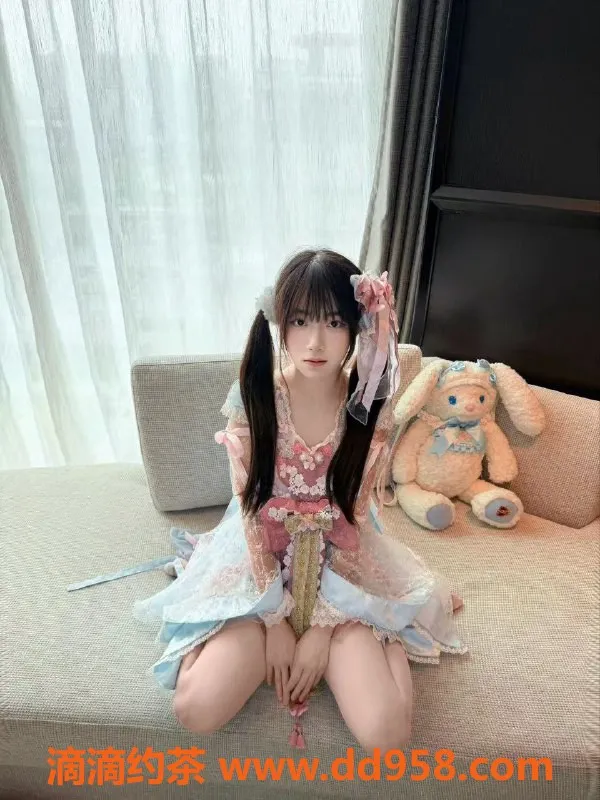 深圳楼凤-福田亿涵：800元嫩妹，热情服务体验