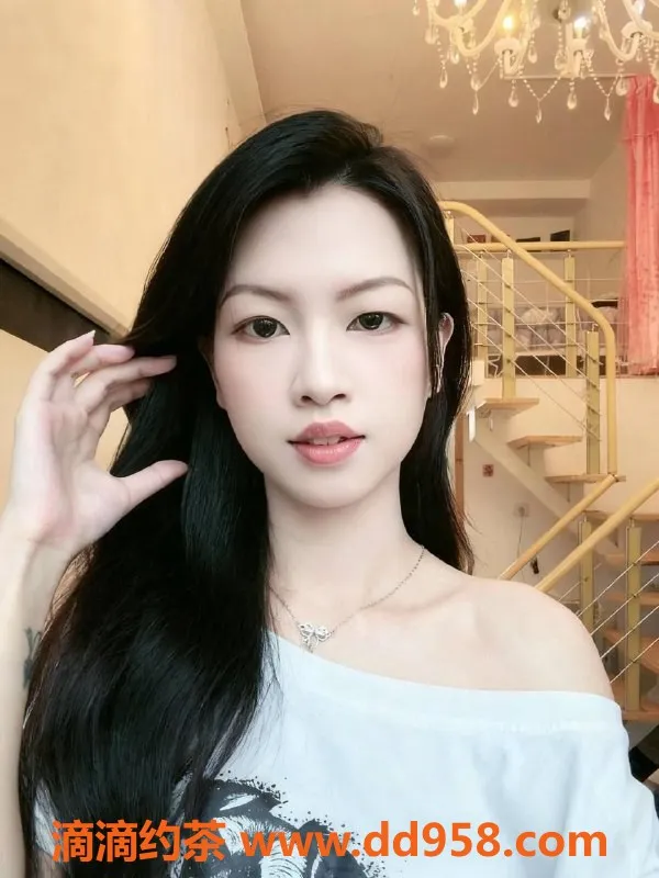 深圳楼凤-龙岗萱萱，22岁身材苗条，800元起