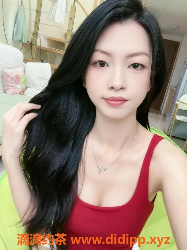 深圳楼凤资源信息,龙岗萱萱，22岁身材苗条，800元起