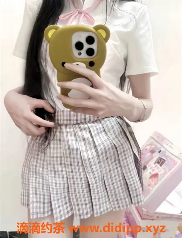 深圳楼凤-南山18岁嫩妹西西，166cm，45kg，含多种服务