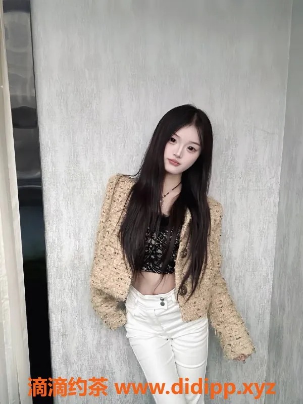 广州楼凤资源信息,天河嫩妹小布点，700元享舌吻与69服务