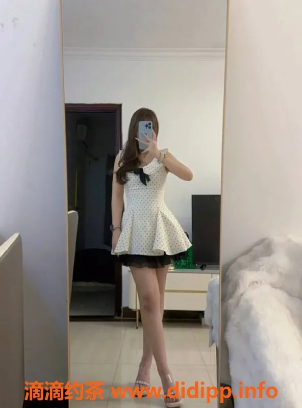 广州楼凤-天河嫩妹小点点，800元精品体验