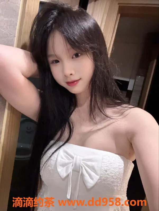 广州楼凤资源信息,荔湾知知，700元嫩妹，热情舌吻服务