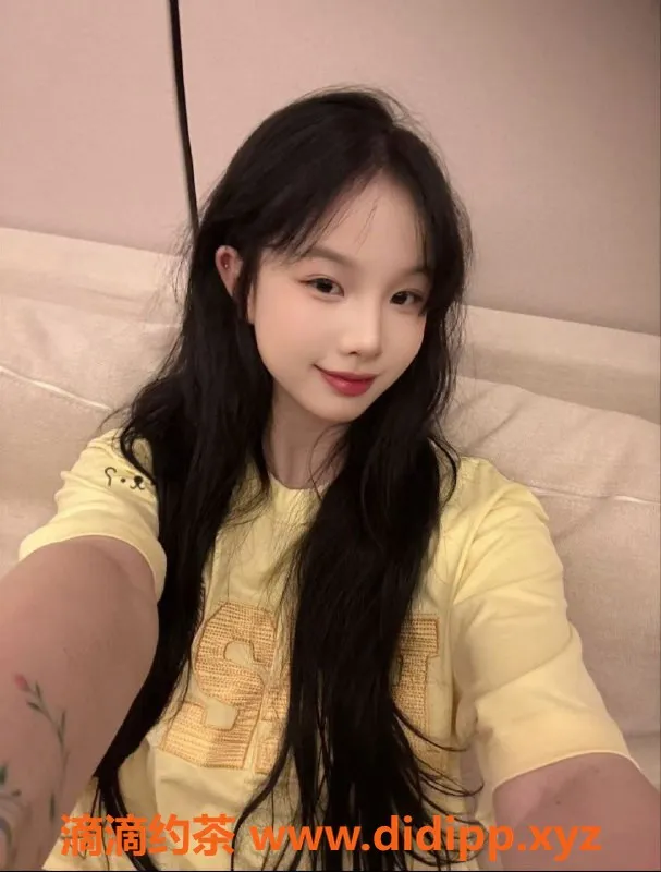 广州楼凤-荔湾知知，700元嫩妹，热情舌吻服务