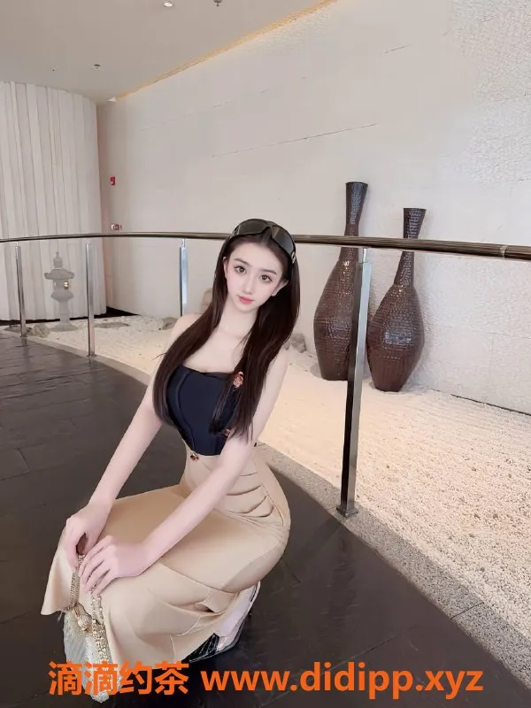 深圳楼凤资源信息,福田安玥，20岁，175cm长腿，价格1488起