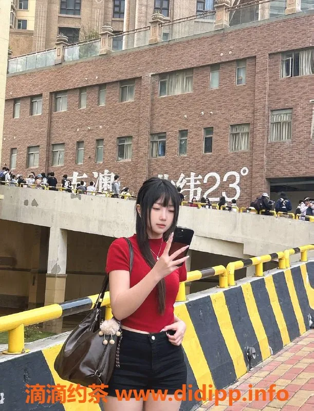 深圳楼凤-福田妙妙，162cm 45kg诱惑，1000元起，尽享精彩服务