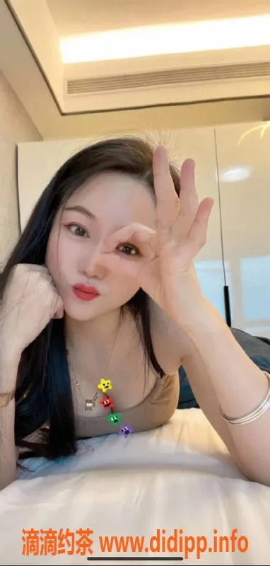 深圳楼凤-龙岗御姐七七，26岁163cm，47kg，价格实惠