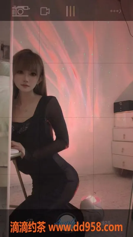 深圳楼凤-福田小鱼 20岁 160b 90斤 服务项目多样