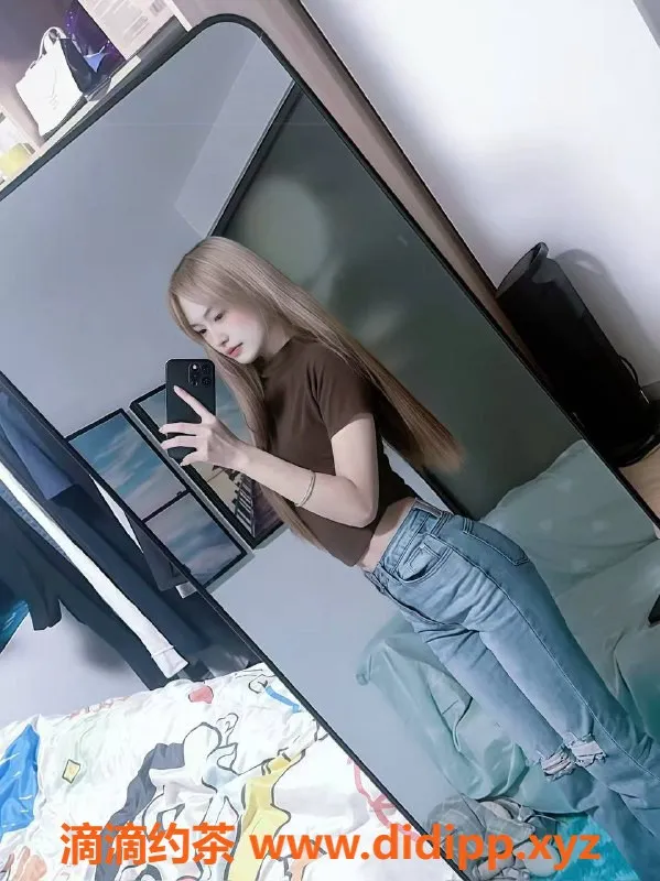 深圳楼凤-宝安彤彤，年仅23岁，900茶费等你体验