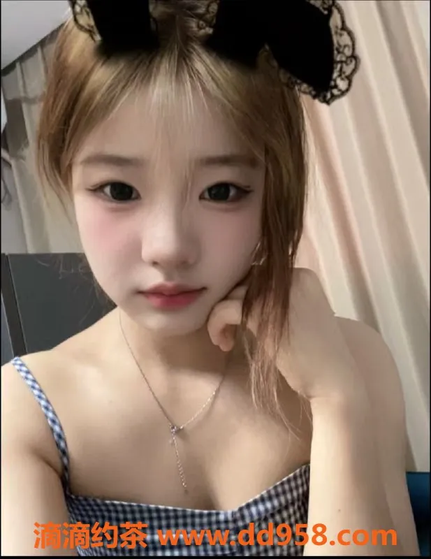 深圳楼凤-福田小白菜，160cm，44kg，价格900起