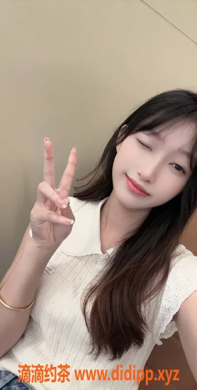 深圳楼凤-龙岗小雅，42kg嫩妹，心动只需1000P