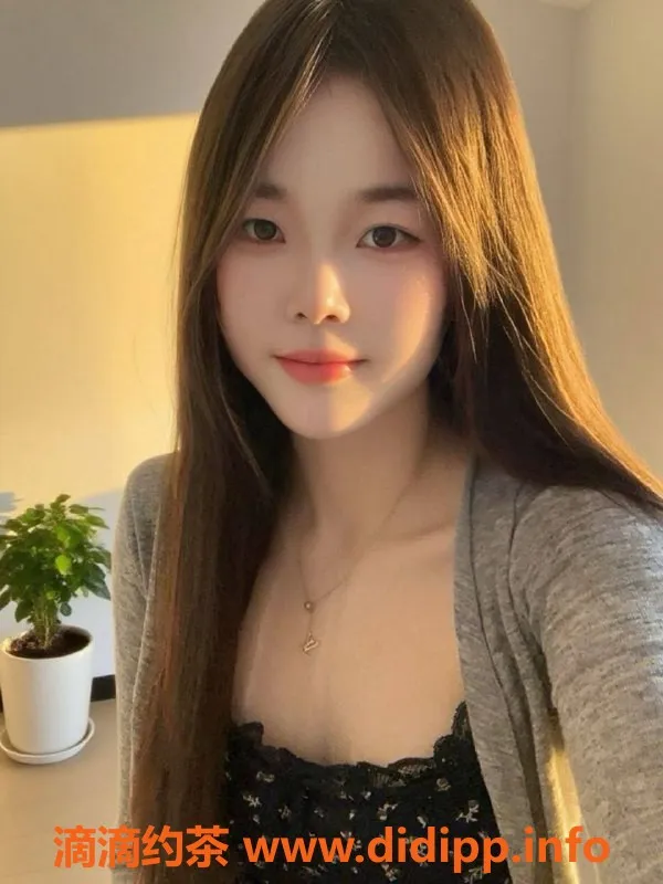 深圳楼凤-龙华雨琦，700元轻松享受美好体验