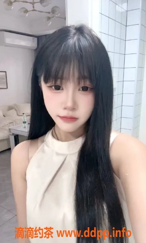 深圳楼凤-龙华欣欣，18岁嫩妹，身高164，46kg，800起