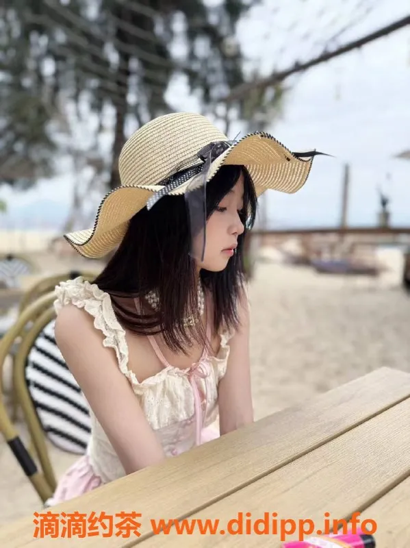 广州楼凤-海珠嫩妹咩咩，600元超值服务