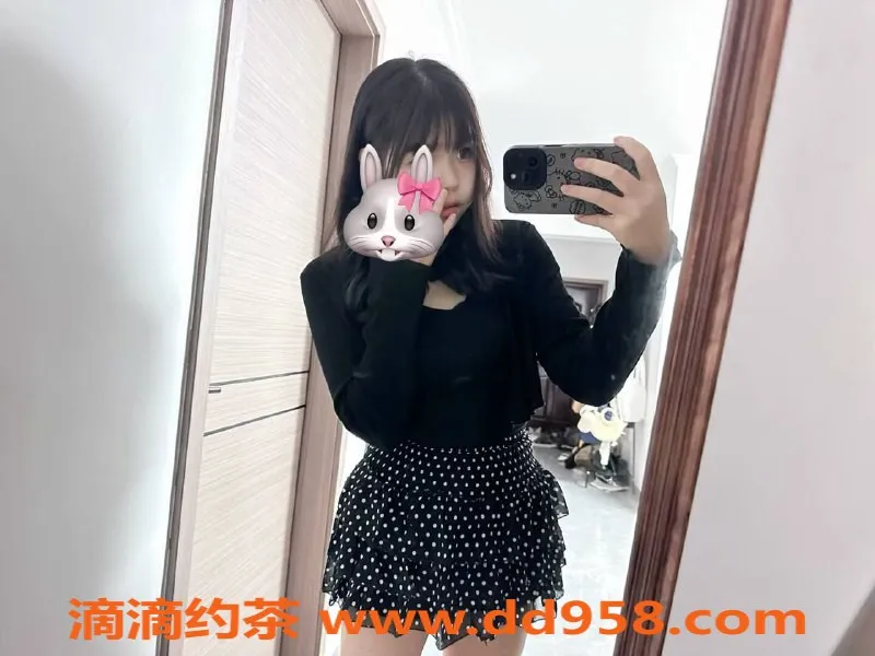 深圳楼凤-龙华天天，嫩妹陪浴，价格超值！