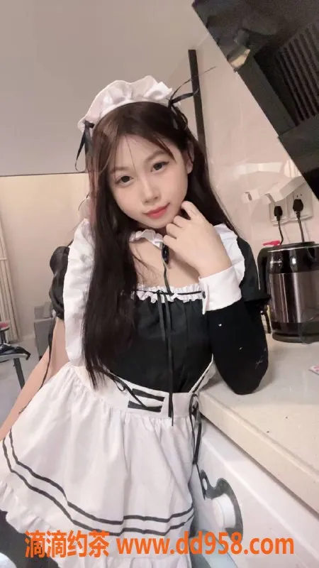 广州楼凤-佛山君君，700元清新嫩妹服务