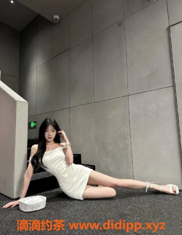 深圳楼凤资源信息,南山菲儿，18岁170长腿嫩妹，价1100P起