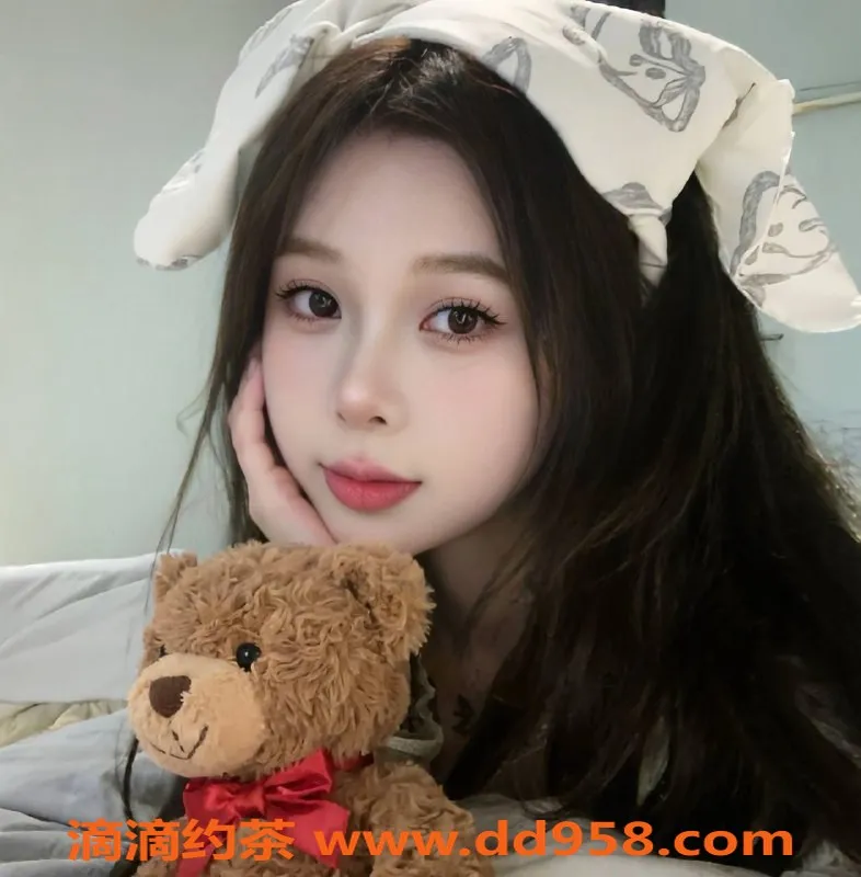 深圳楼凤-南山18岁嫩妹蛋黄，168cm 95斤服务超棒！