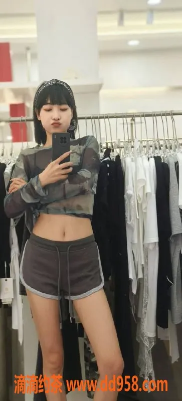 深圳楼凤资源信息,龙华萍萍，600元体验舌吻与情趣诱惑