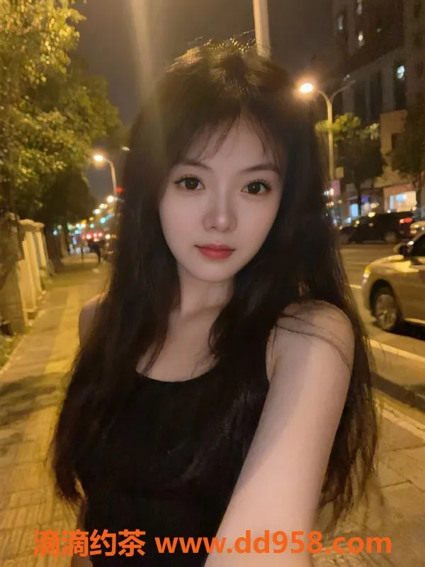 重庆楼凤-渝北小叮当，160cm，36D火辣服务，92斤魅力