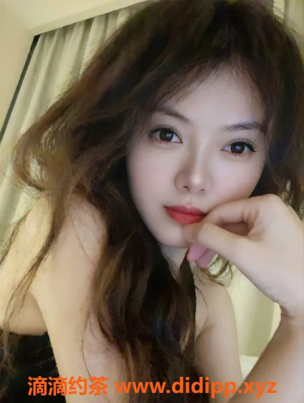 重庆楼凤资源信息,渝北小叮当，160cm，36D火辣服务，92斤魅力