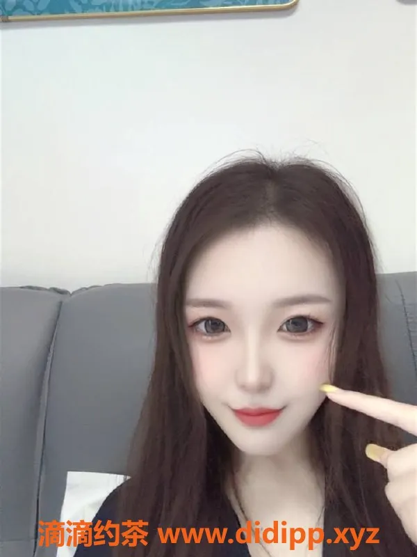 深圳楼凤资源信息,龙华欣怡，800起，制服诱惑服务推荐