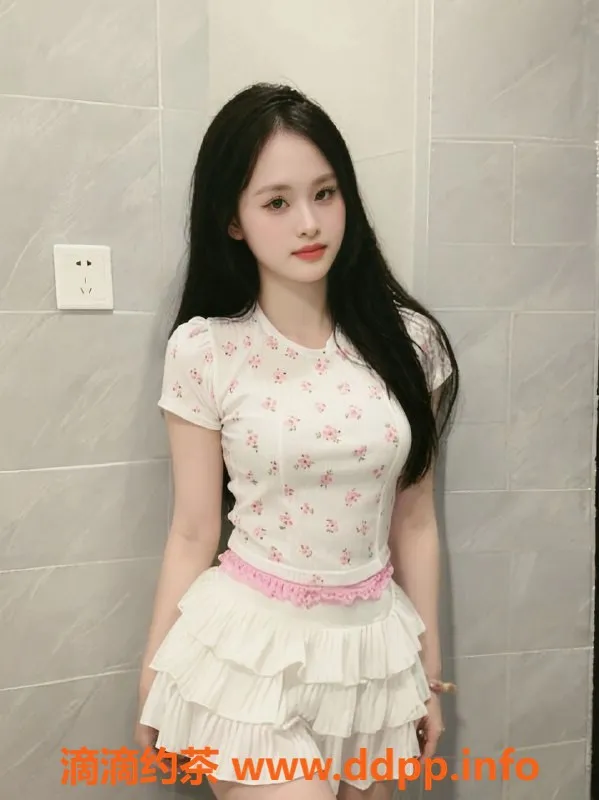 深圳楼凤-南山小花，身材火辣，舌吻和鸳鸯浴等你来体验！