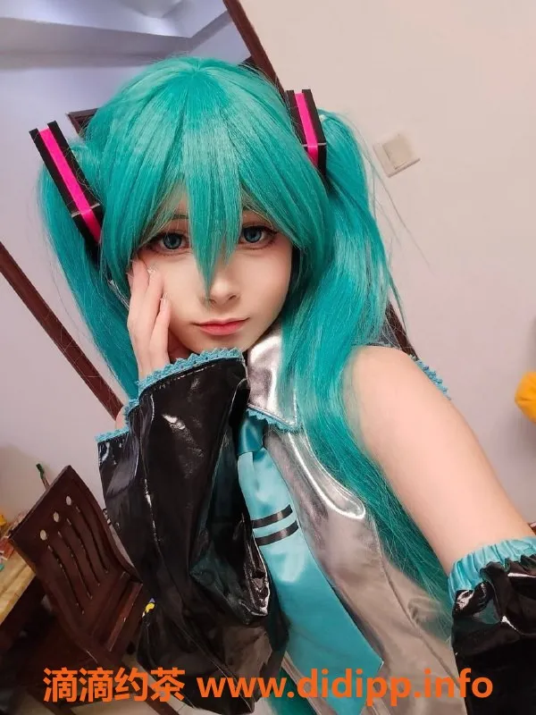 广州楼凤资源信息,天河初音未来，1600元嫩妹Cos服务