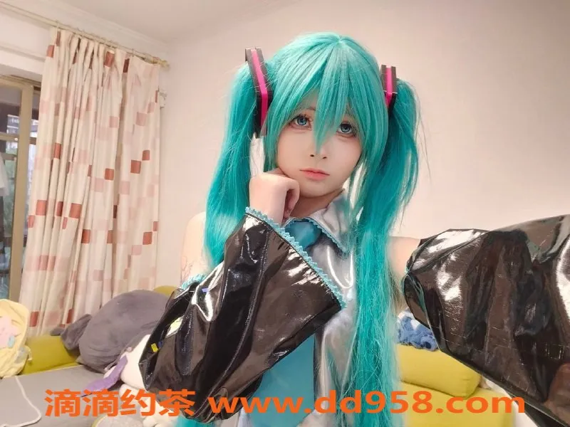 广州楼凤-天河初音未来，1600元嫩妹Cos服务
