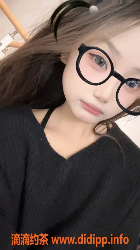 广州楼凤-海珠嫩妹昏昏，600元舌吻69服务体验