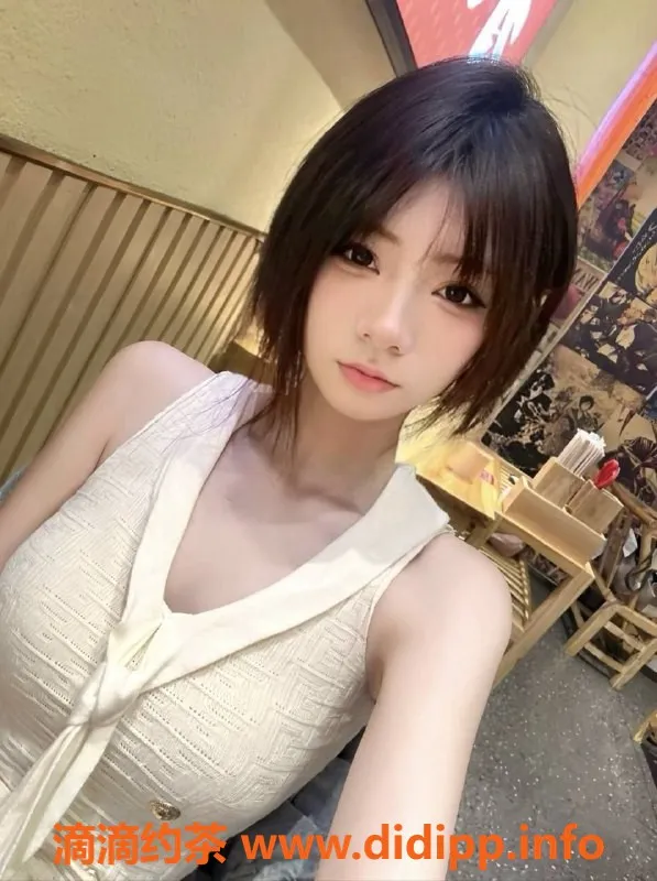 深圳楼凤-龙华可儿，46kg嫩妹，舌吻、六九服务