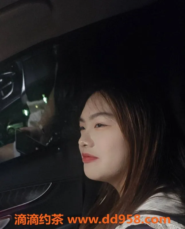 深圳楼凤资源信息,龙华肉肉，茶费400p/800pp，超值享受！