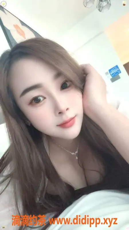 广州楼凤-越秀甜馨，600元巨乳御姐，69服务等你体验