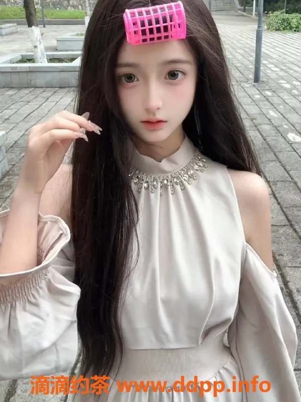 深圳楼凤-福田小雪儿，1500起，超值双向服务体验