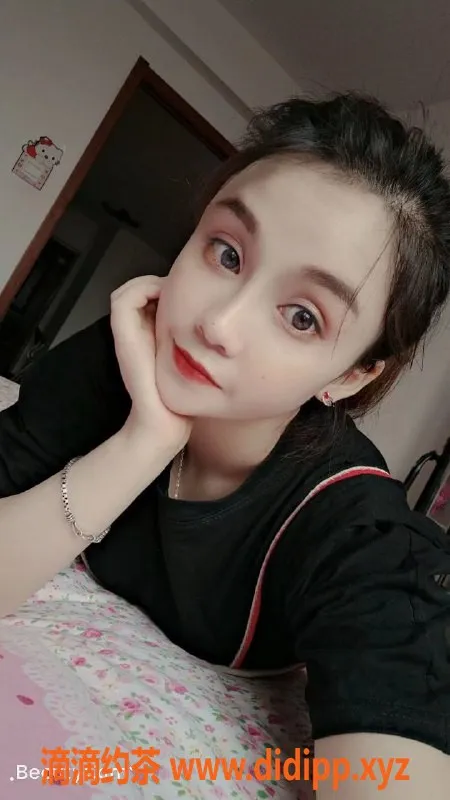 深圳楼凤-龙华猫小咪，北京萝莉，超值服务仅600元起！