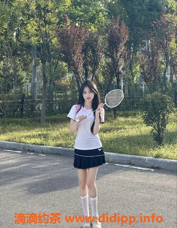 广州楼凤-天河嫩妹清清，888元夜课服务等你体验