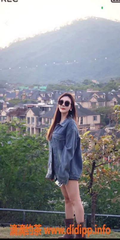 深圳楼凤-龙华佳佳，1200起，风骚动人，制服诱惑