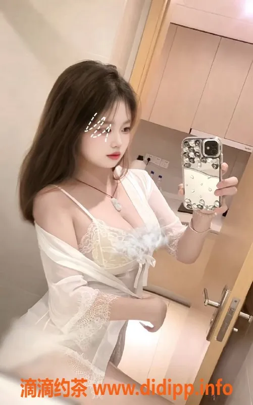 广州楼凤-天河嘟嘟，600元嫩妹，包时服务