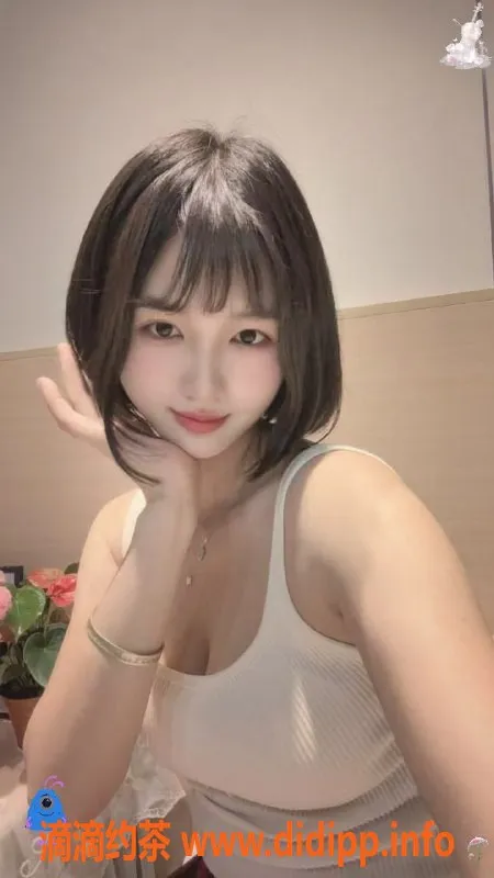 深圳楼凤-宝安乐乐，798元Kiss全裸服务，诱惑无限