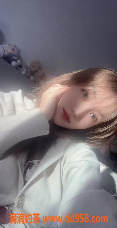 广州楼凤-天河洛依，丰满型莞式服务仅需500p