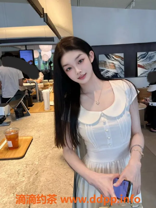 广州楼凤-荔湾嫩妹蛋蛋，700元精品服务体验