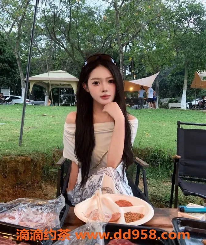 深圳楼凤-宝安希希，18岁，158C，49kg，799元起