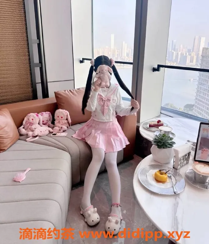 广州楼凤-番禺嫩妹兔兔，性爱体验700p